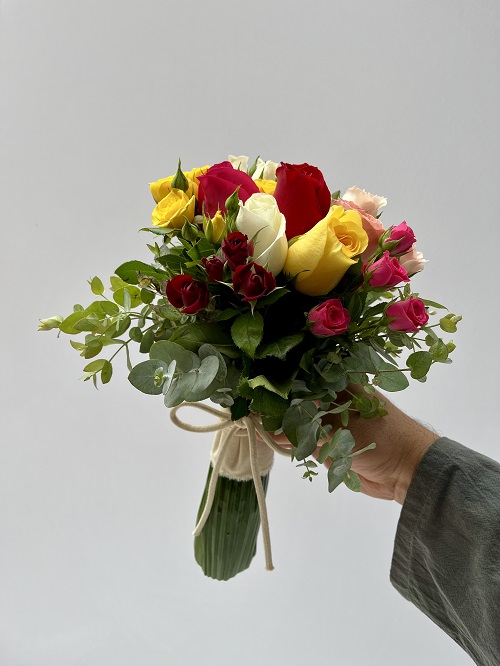 Kanpeki - Buquê do Rosas e Mini Rosas